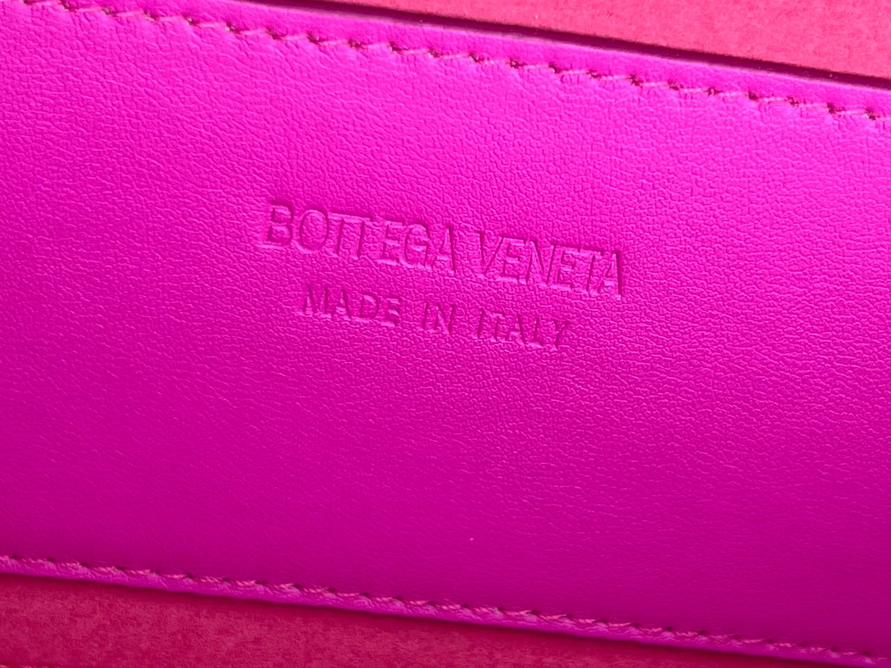 bottega veneta