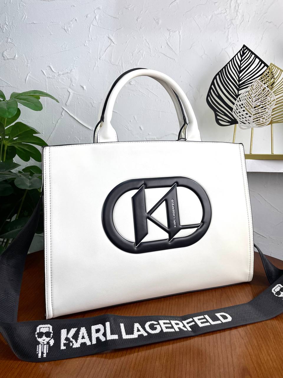 Karl Lagerfeld