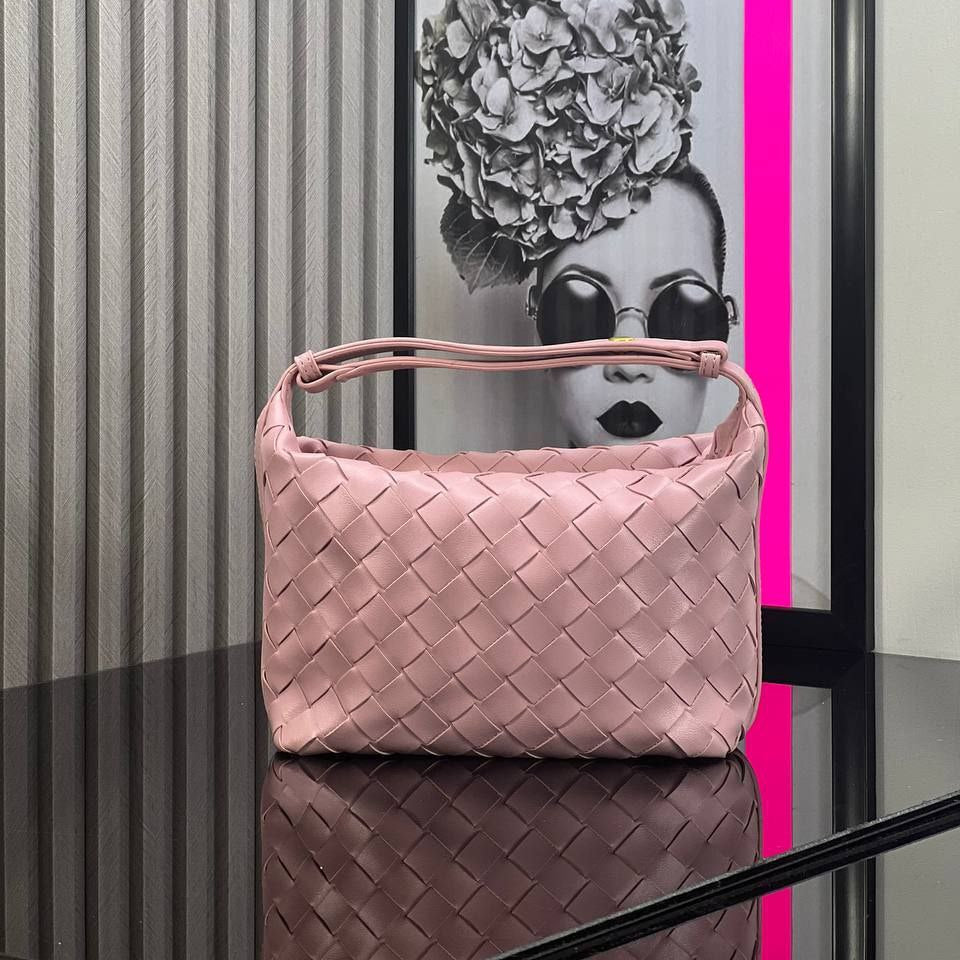 Bottega veneta