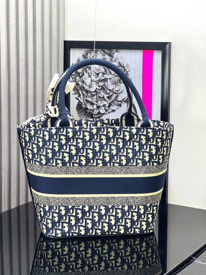 Christian Dior